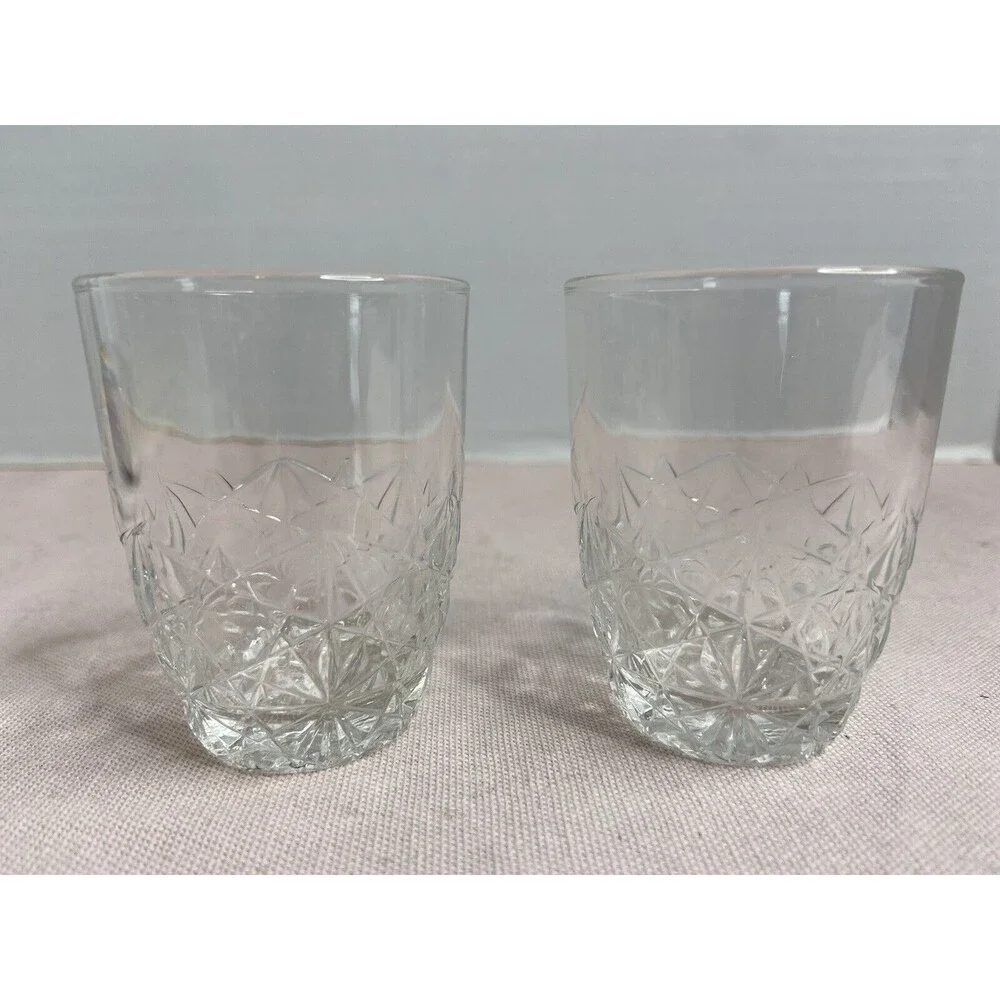 Set of 2 Clear shot glasses with design. Whiskey Shot Glass